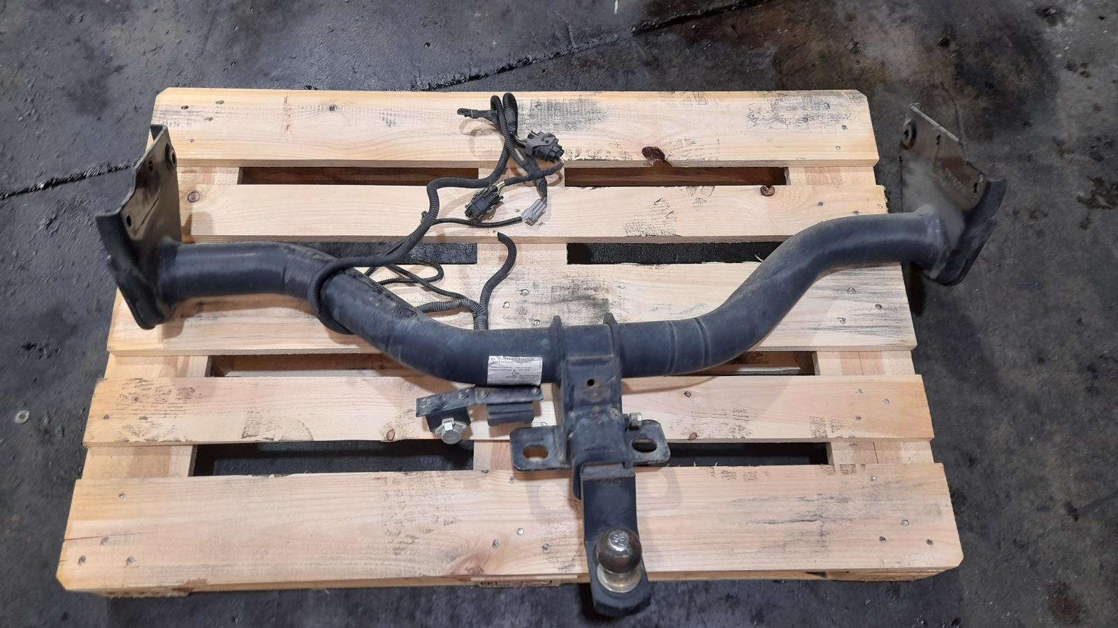 View Auto part Towbar Holden Colorado 2014