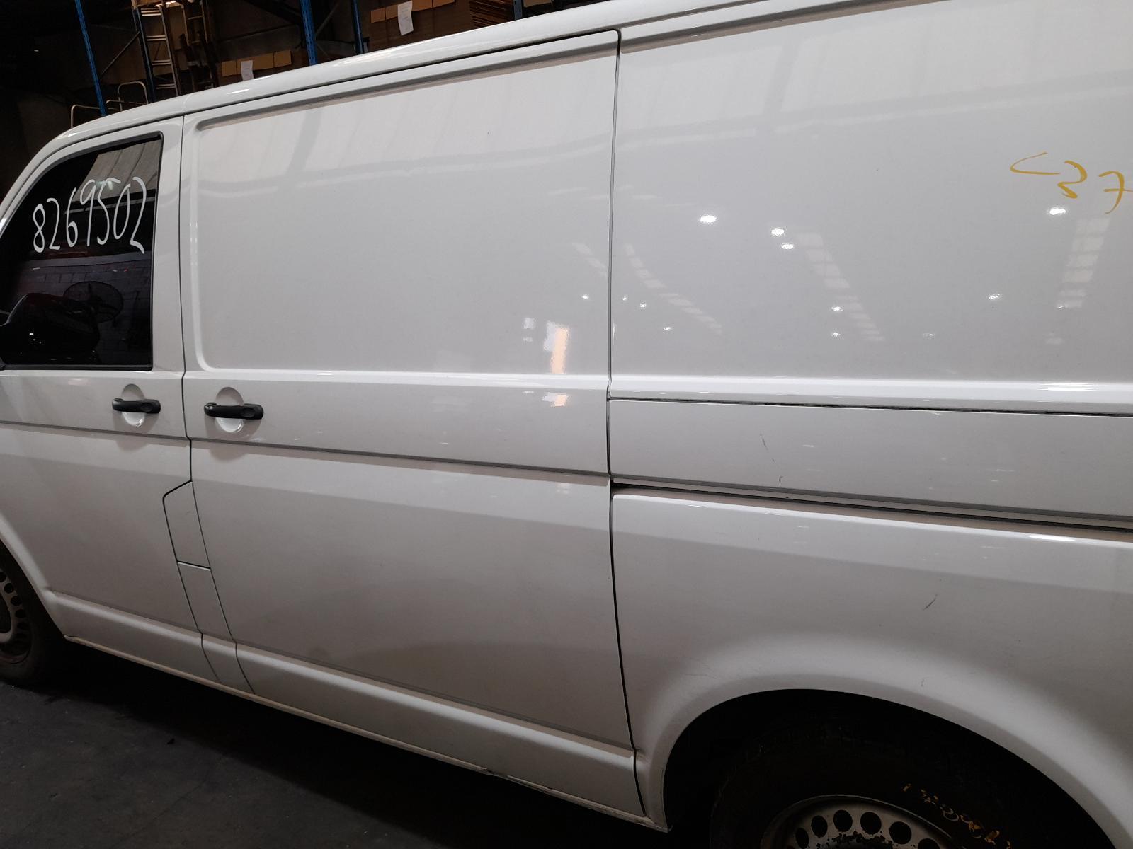 View Auto part Left Rear Door/Sliding Volkswagen Transporter 2014