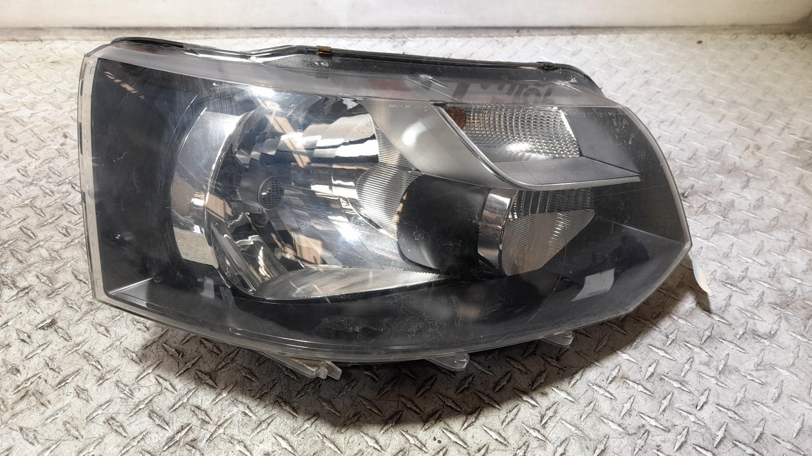 View Auto part Right Headlamp Volkswagen Transporter 2014