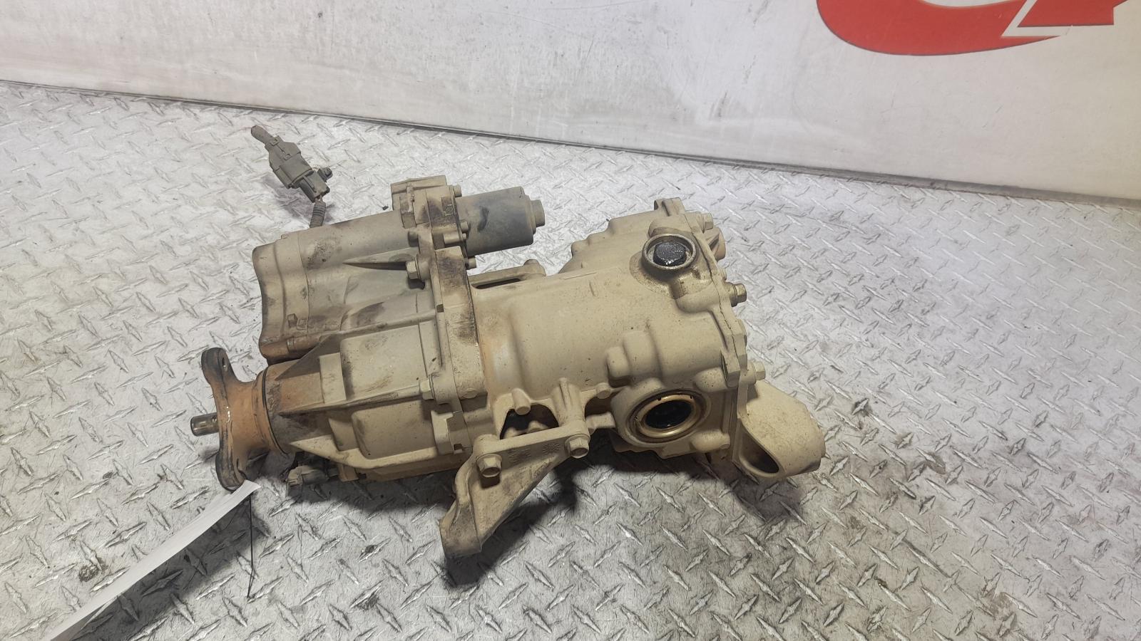 View Auto part Differential Centre Hyundai Tucson 2016