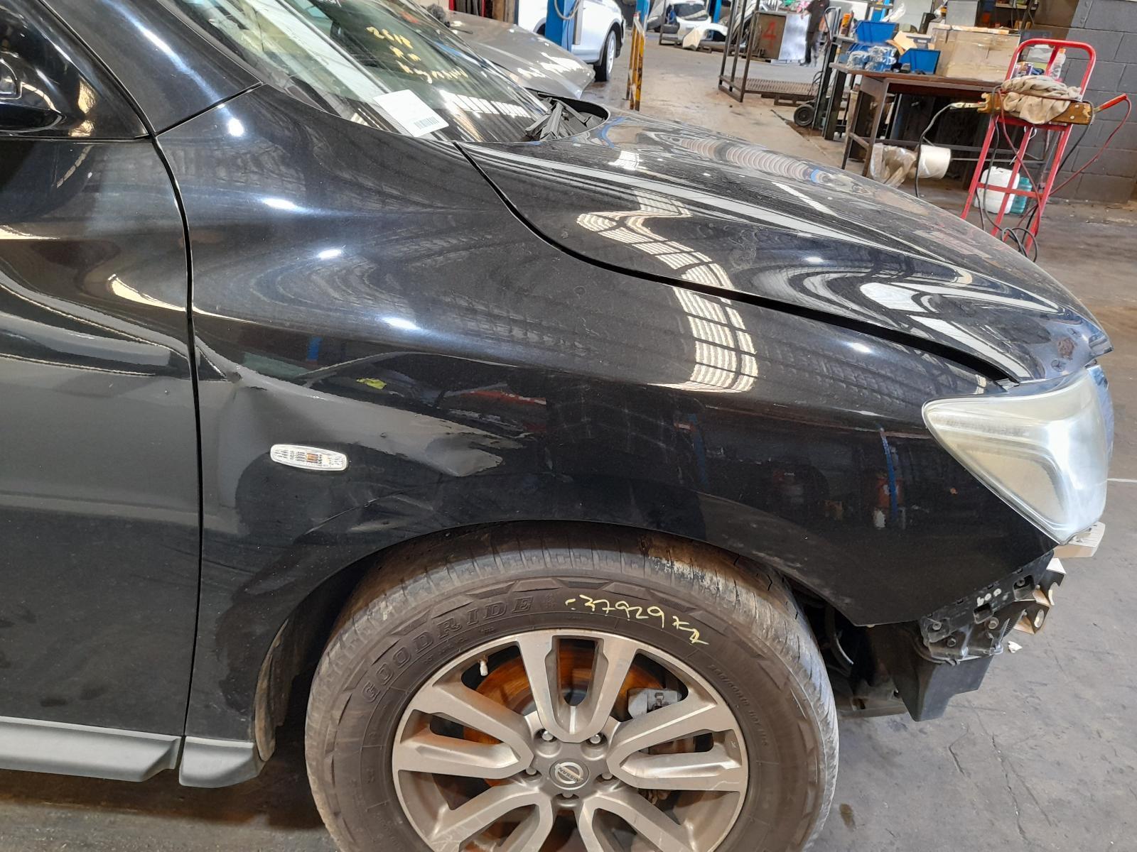 View Auto part Right Guard Nissan Pathfinder 2015