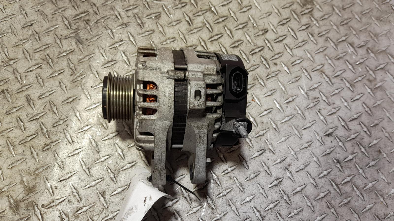 View Auto part Alternator Hyundai Iload/imax 2019