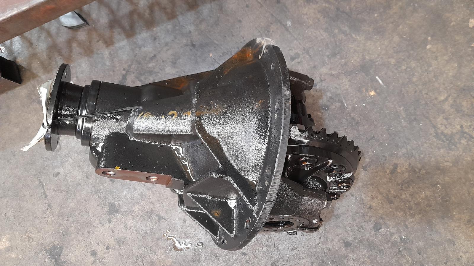 View Auto part Differential Centre Hyundai Iload/imax 2019
