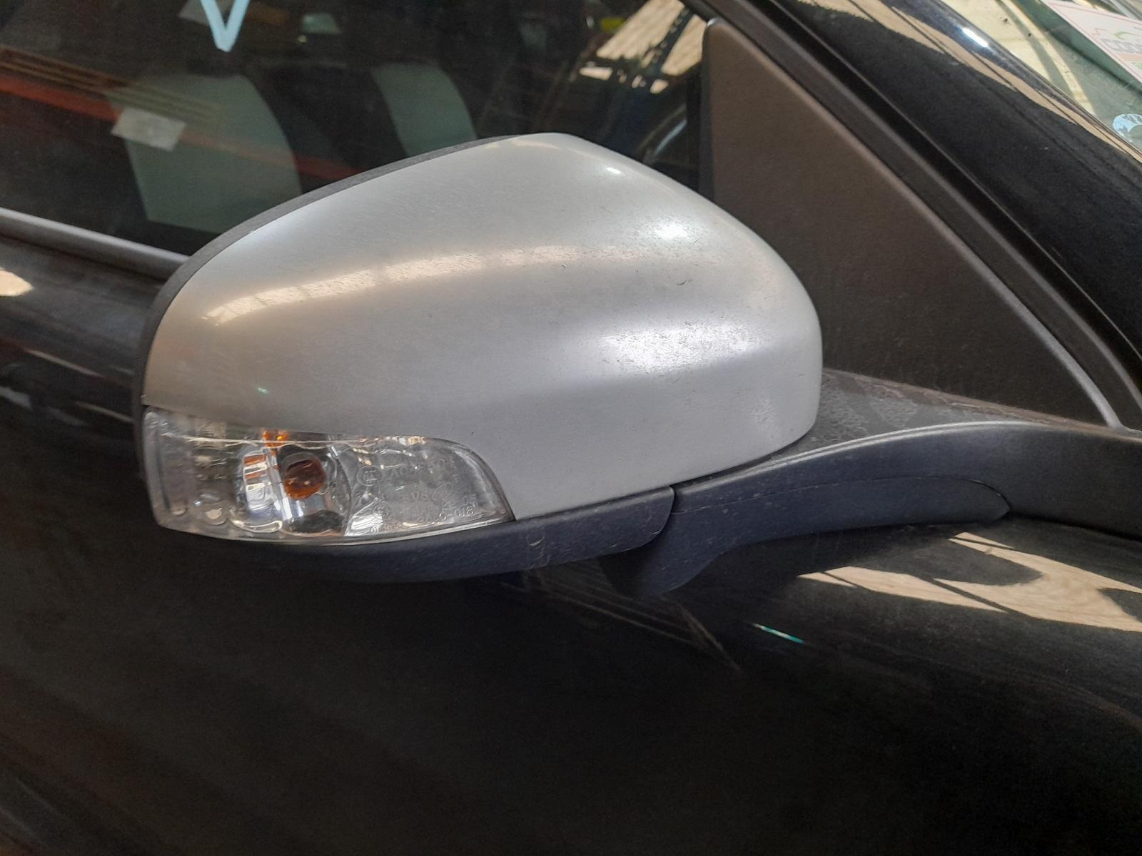 View Auto part Right Door Mirror Volvo C30 2011