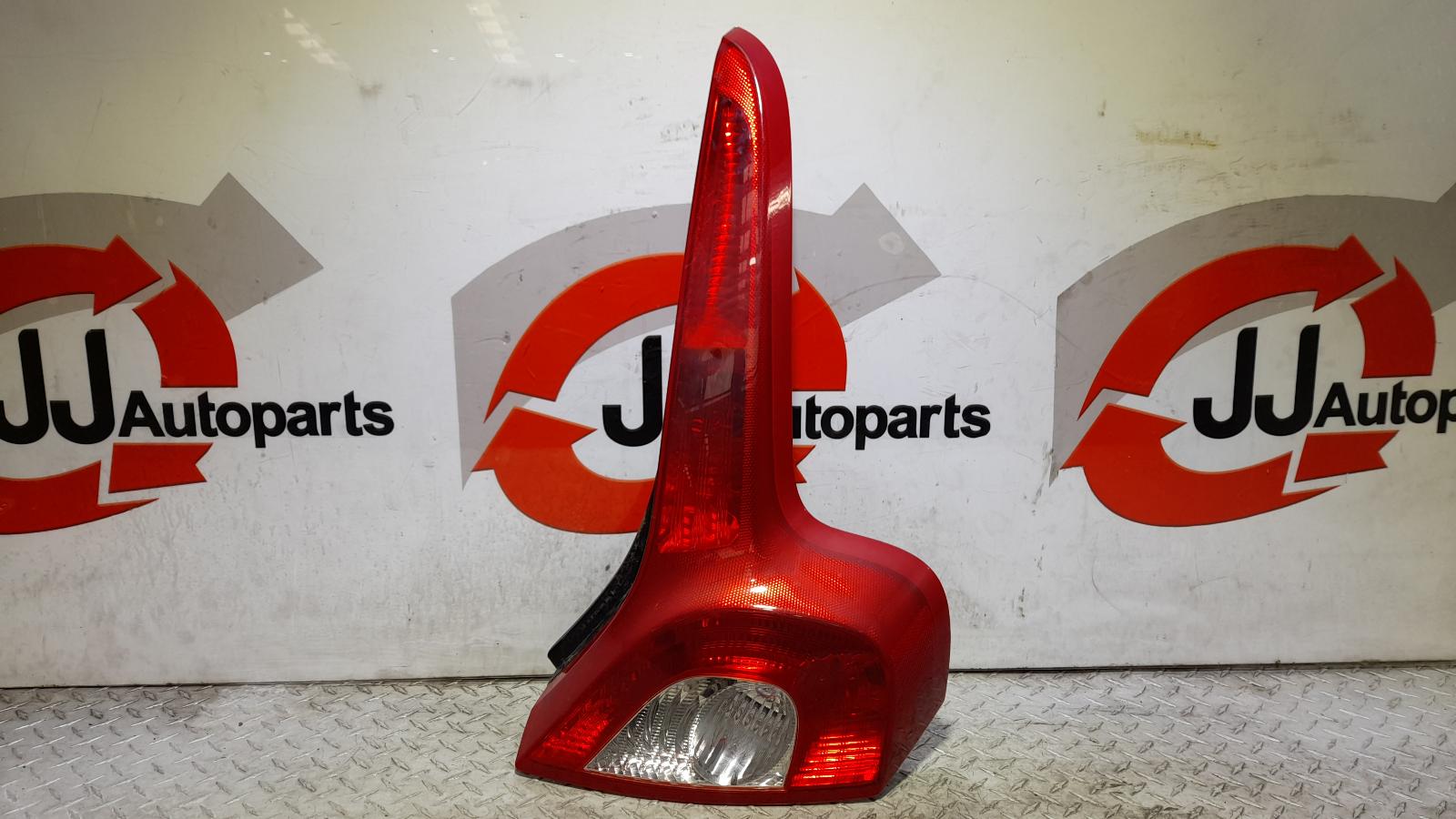 View Auto part Right Taillight Volvo C30 2011
