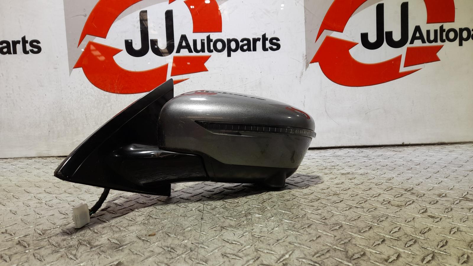 View Auto part Left Door Mirror Nissan Pathfinder 2018