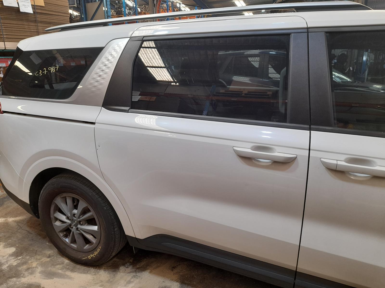 View Auto part Right Rear Side Glass Kia Carnival/grand Carnival 2022