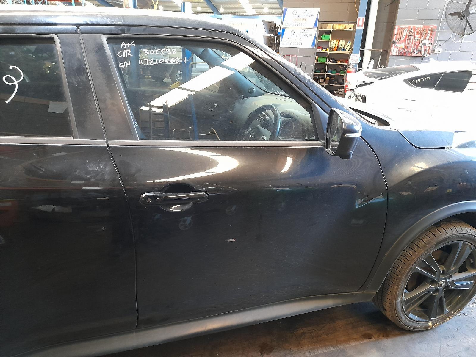View Auto part Right Front Door Nissan Juke 2018