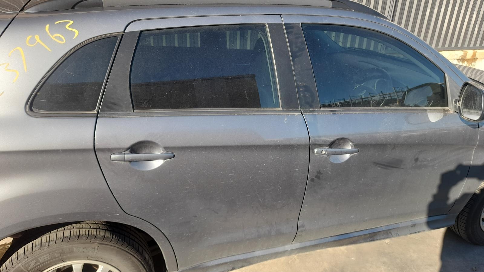 View Auto part Right Rear Door Sliding Mitsubishi Asx 2011