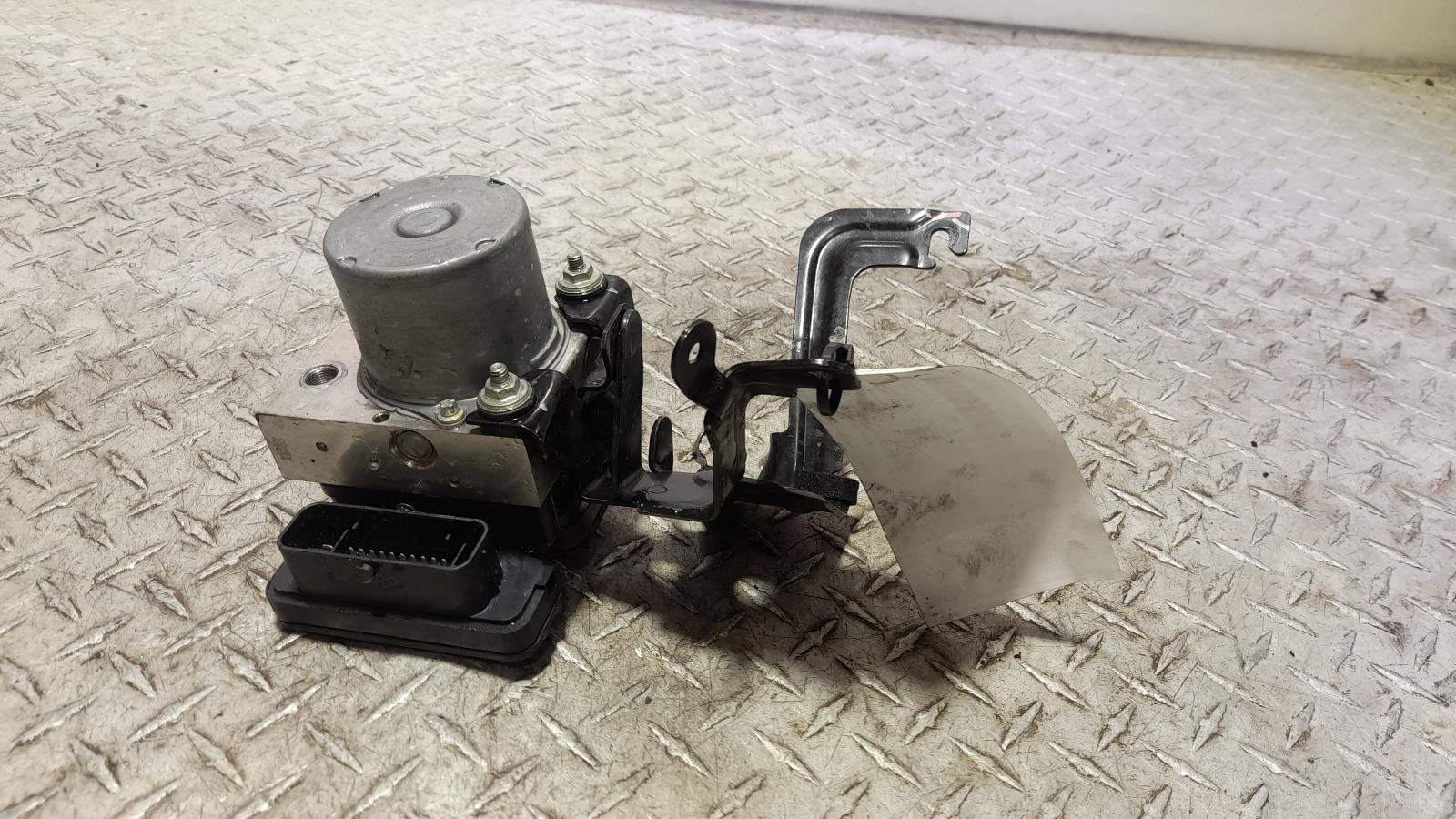 View Auto part Abs Pump/Modulator Mazda Cx3 2016