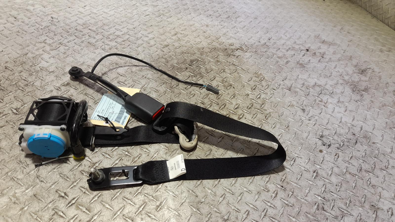 View Auto part Seatbelt/Stalk Mazda Cx3 2016