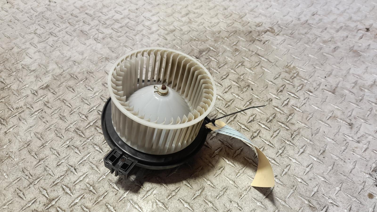 View Auto part Heater Fan Motor Mazda Cx3 2016
