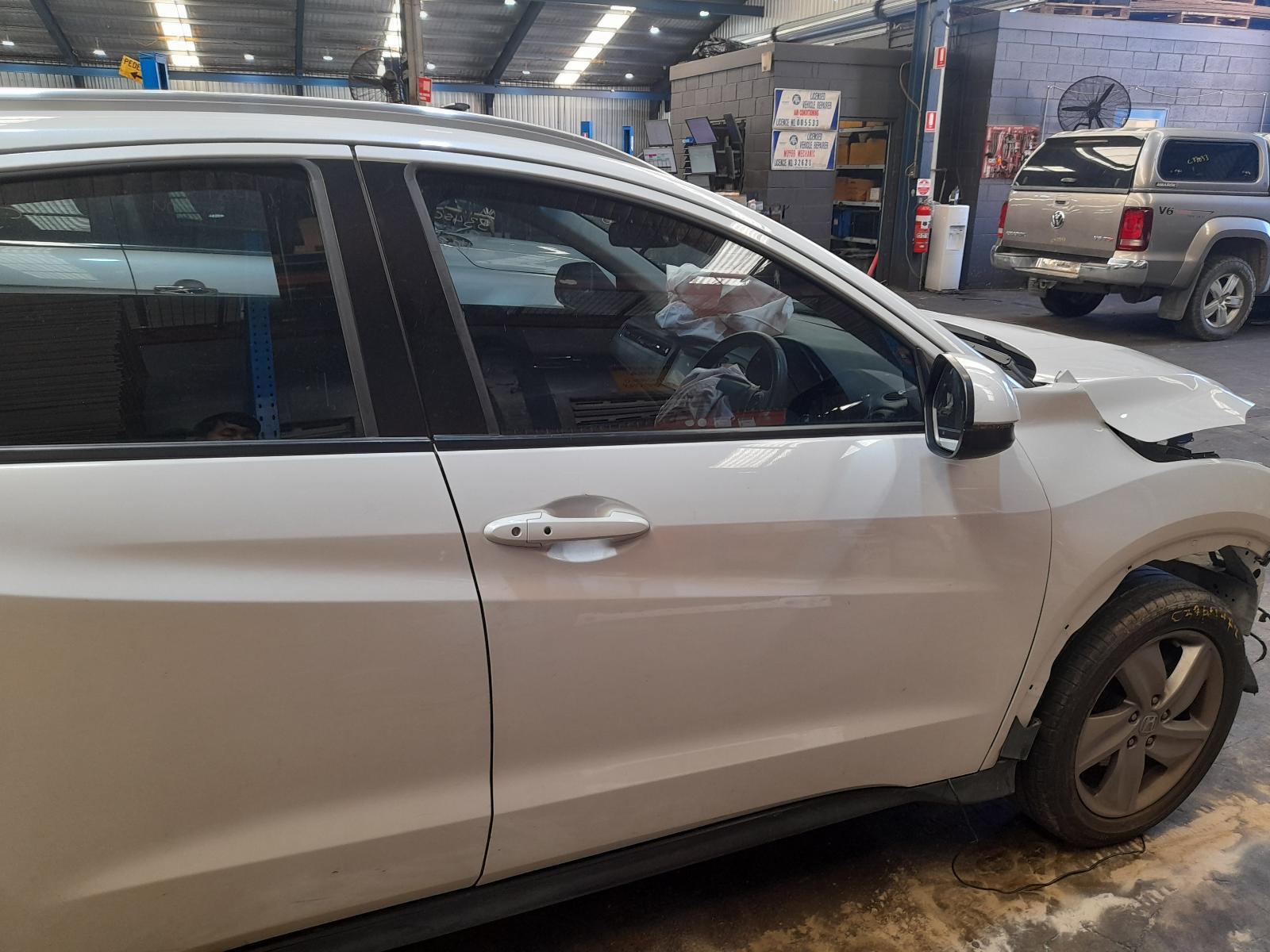 View Auto part Right Front Door Honda Hrv 2021