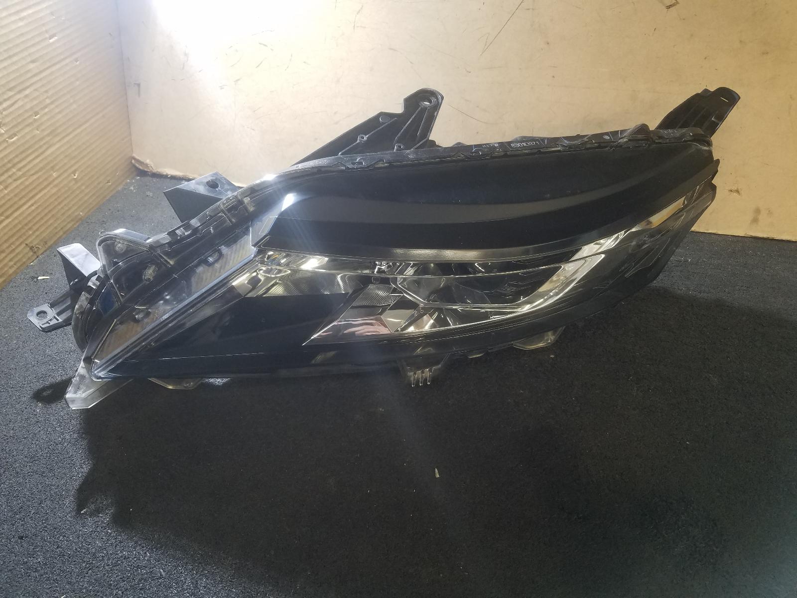 View Auto part Left Headlamp Mitsubishi Triton 2020