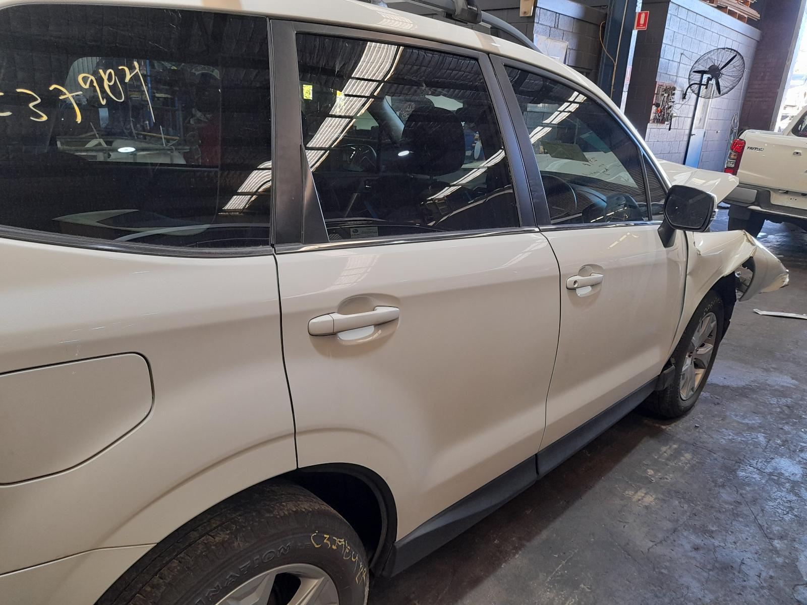 View Auto part Right Rear Door Sliding Subaru Forester 2015