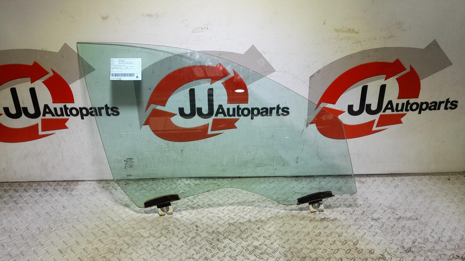 View Auto part Right Front Door Window Jeep Cherokee 2014