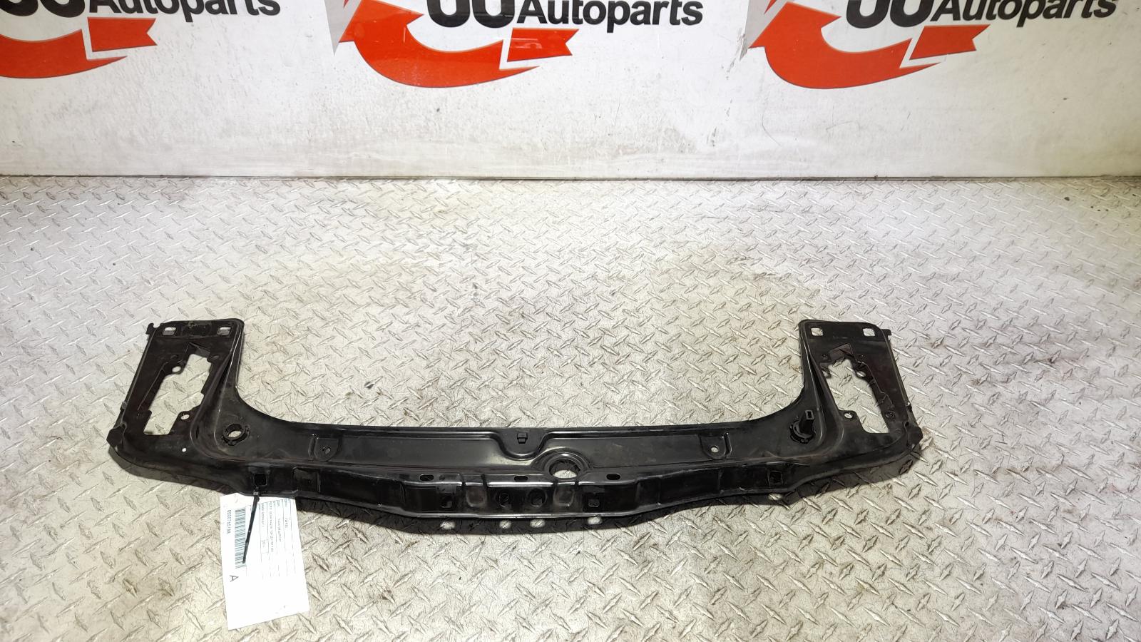 View Auto part Radiator Support Bmw 3 Series 2014