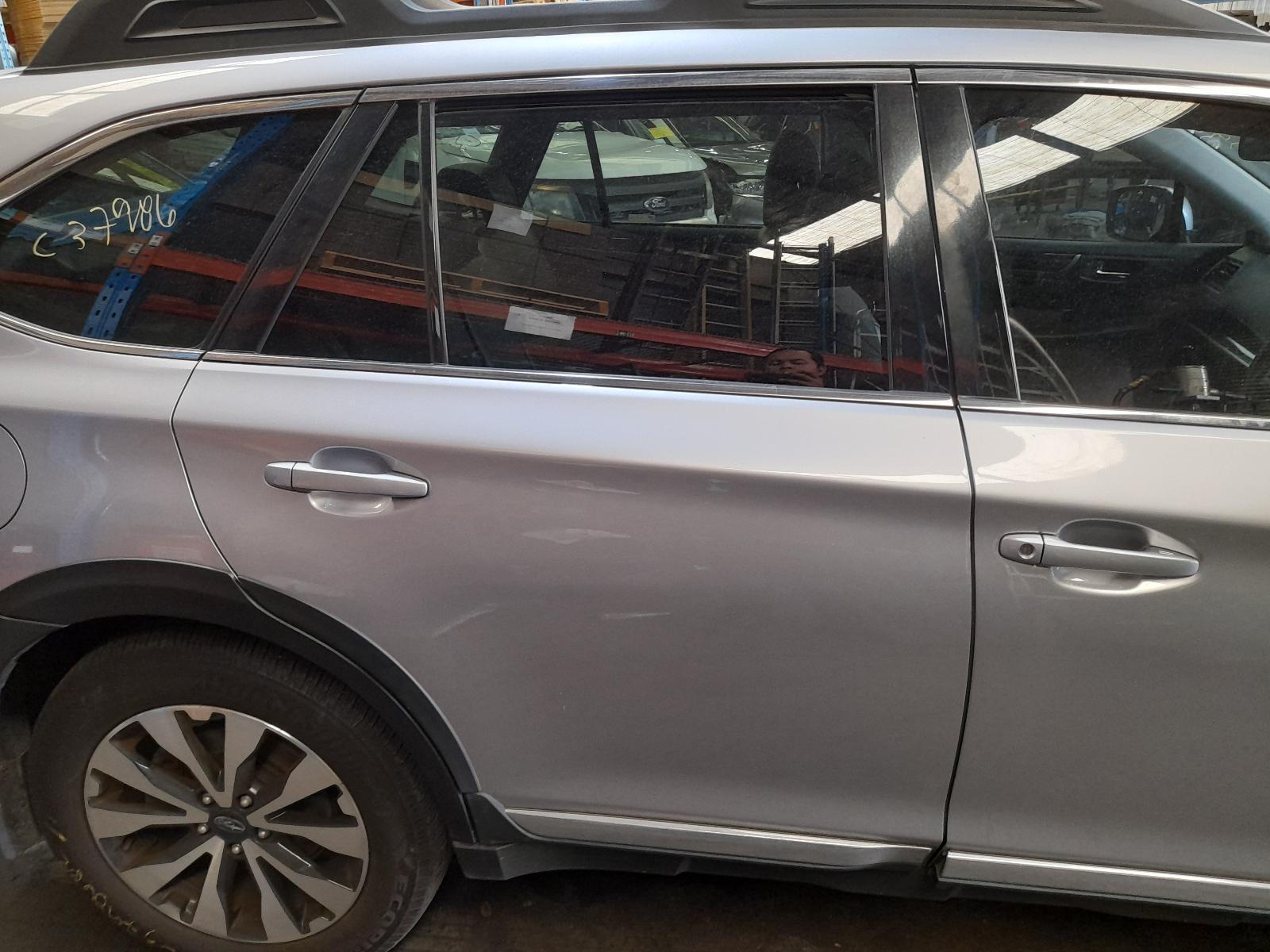 View Auto part Right Rear Door Sliding Subaru Outback 2015
