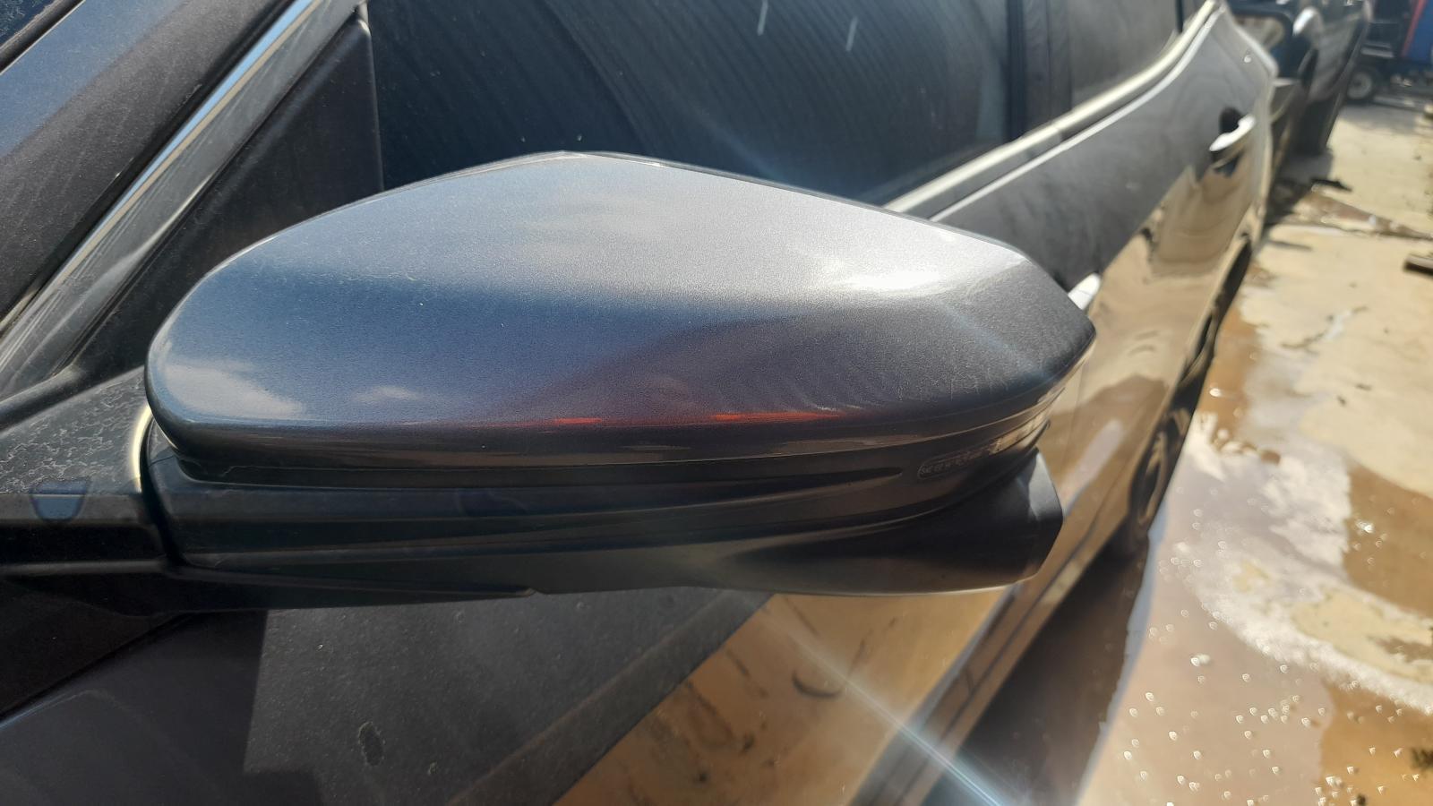 View Auto part Left Door Mirror Honda Civic 2017