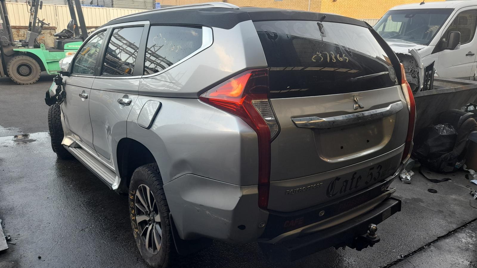 View Auto part Trans/Gearbox Mitsubishi Pajero 2015