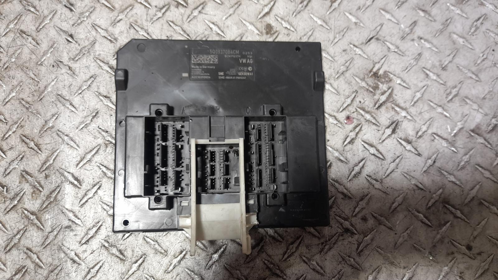 View Auto part Ecu Volkswagen Golf 2018