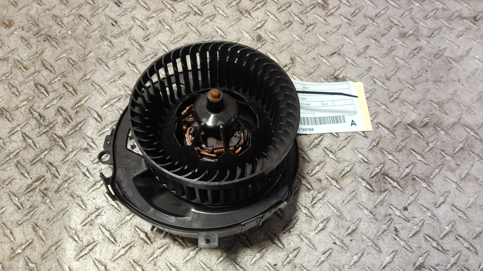 View Auto part Heater Fan Motor Volkswagen Golf 2018