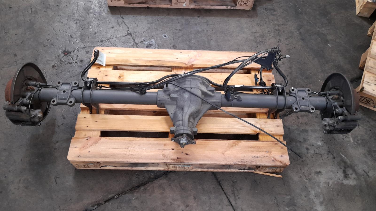 View Auto part Rear Diff Assembly Mercedes Sprinter 2014