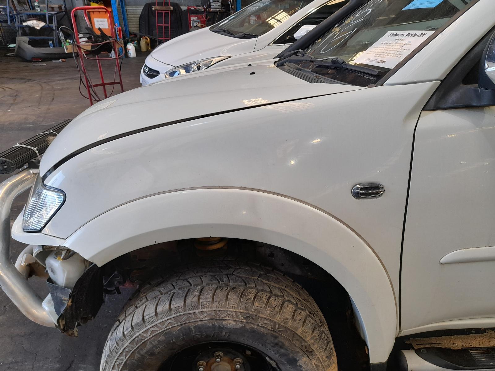 View Auto part Left Guard Mitsubishi Triton 2013