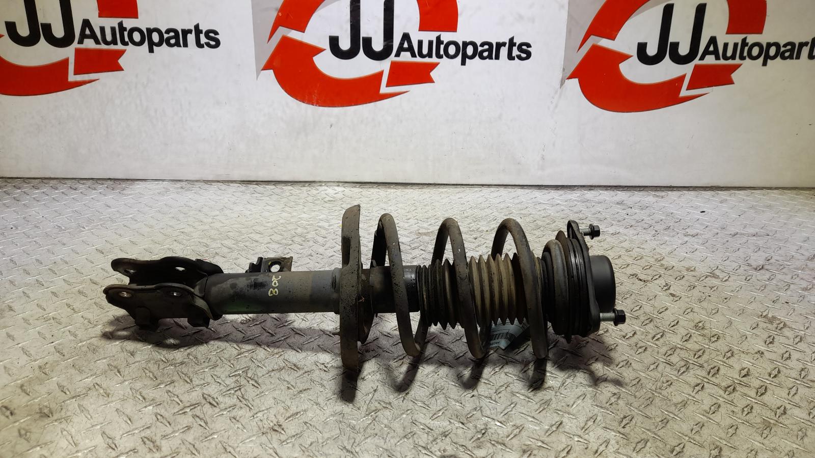 View Auto part Left Front Strut Hyundai I40 2013