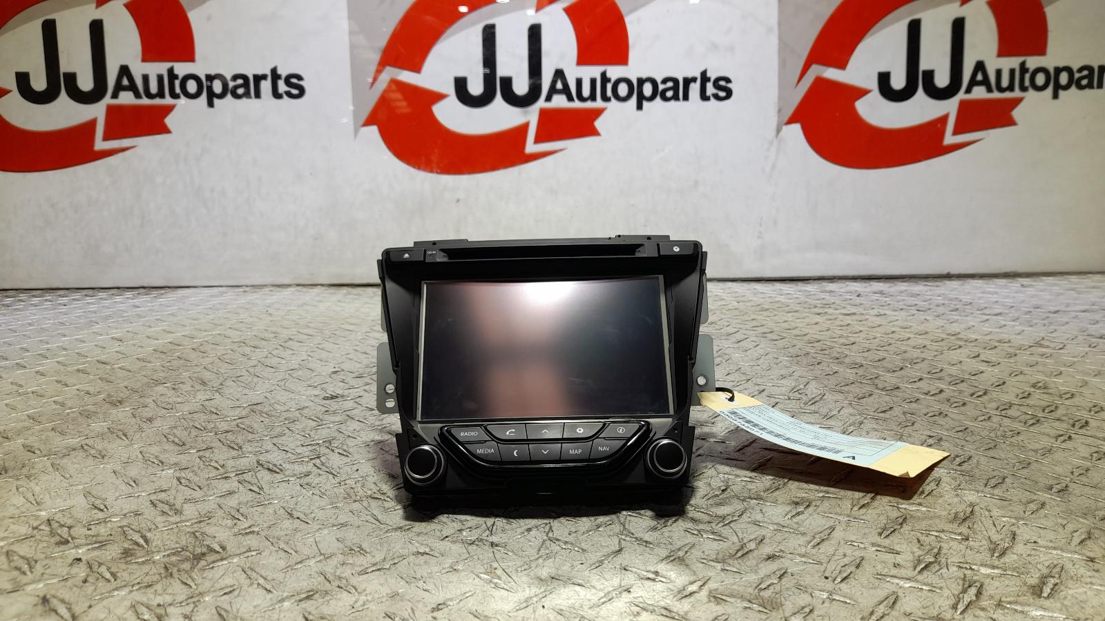 View Auto part Radio/Cd/Dvd/Sat/Tv Hyundai I40 2013