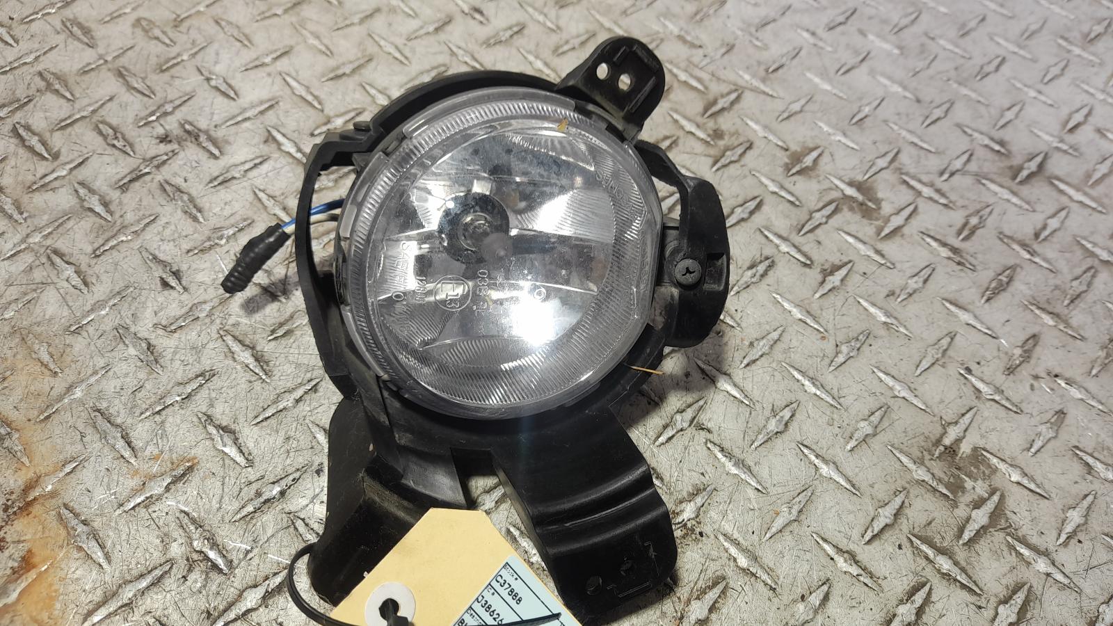 View Auto part Right Indicator/Fog/Side Holden Trax 2014