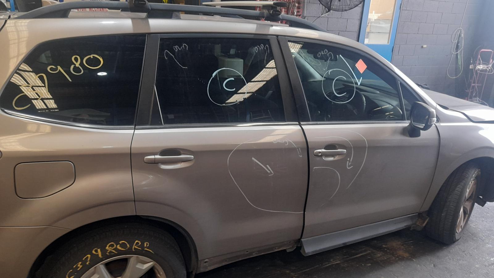 View Auto part Right Rear Door Sliding Subaru Forester 2015
