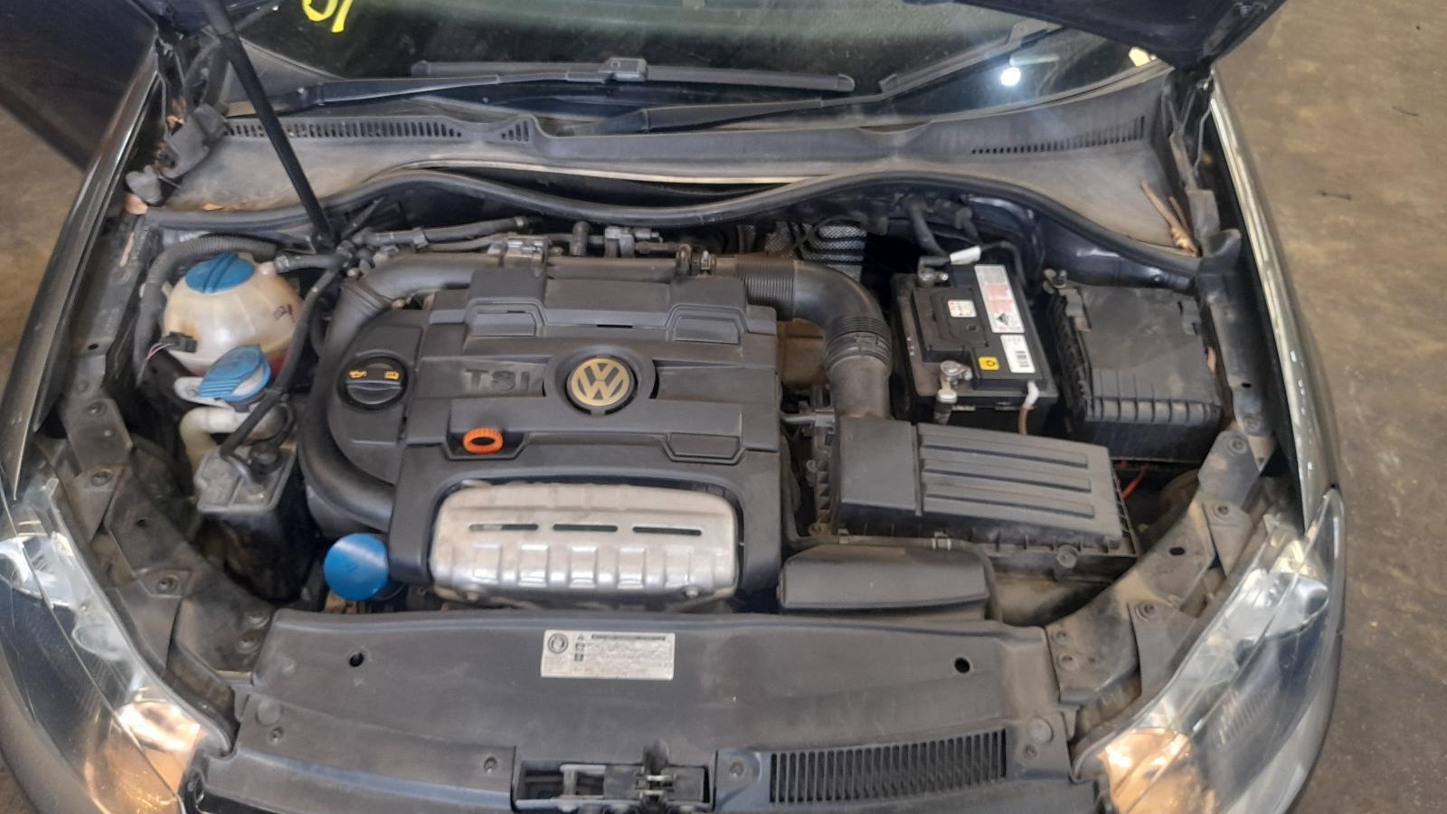View Auto part Engine Volkswagen Golf 2011