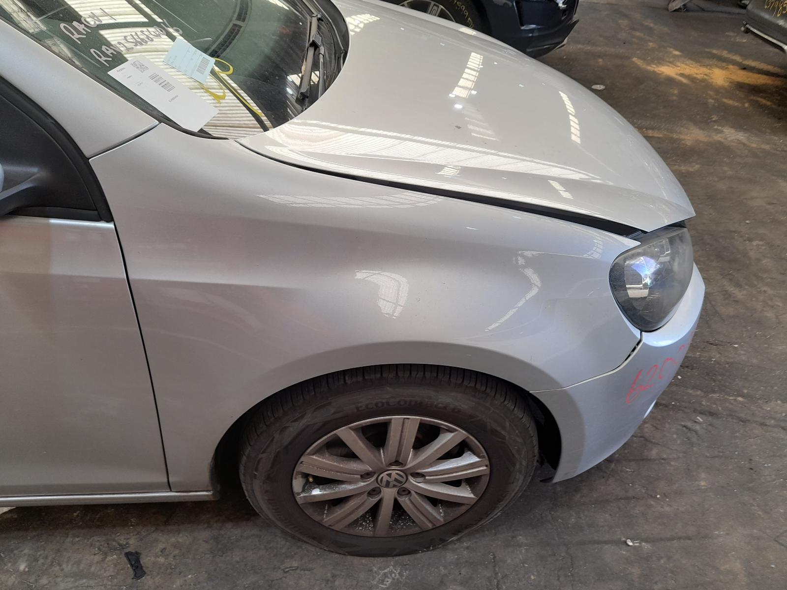 View Auto part Right Guard Volkswagen Golf 2011