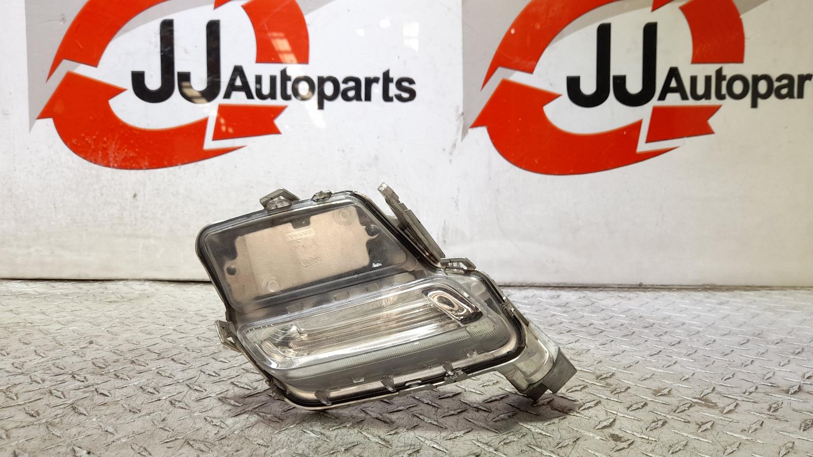 View Auto part Left Indicator/Fog/Side Volvo Xc60 2015