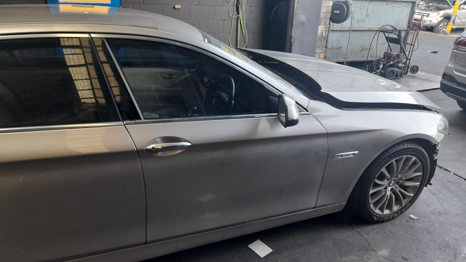 View Auto part Right Front Window Reg/Motor Bmw 5 Series 2013