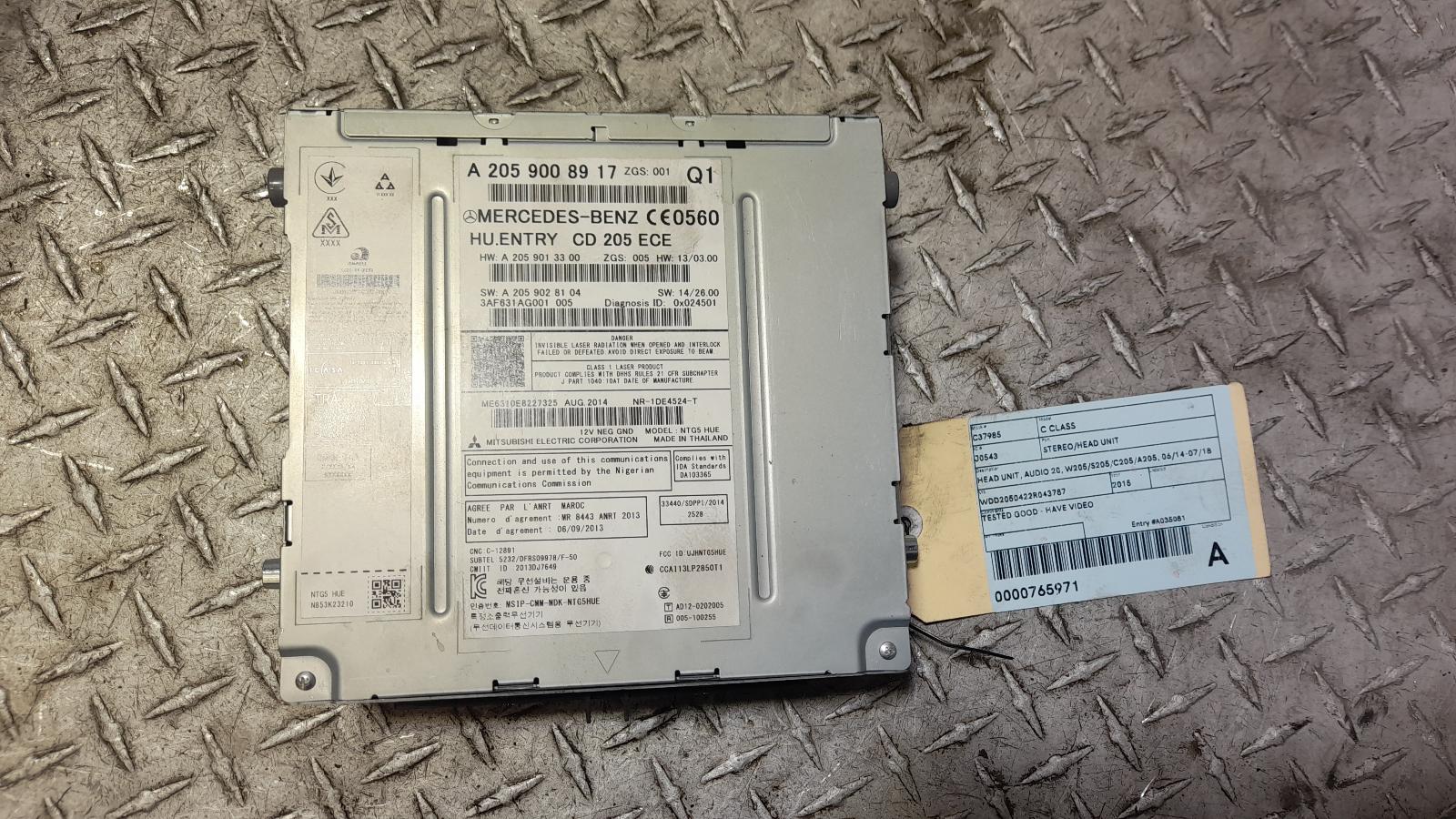 View Auto part Radio/Cd/Dvd/Sat/Tv Mercedes C Class 2015