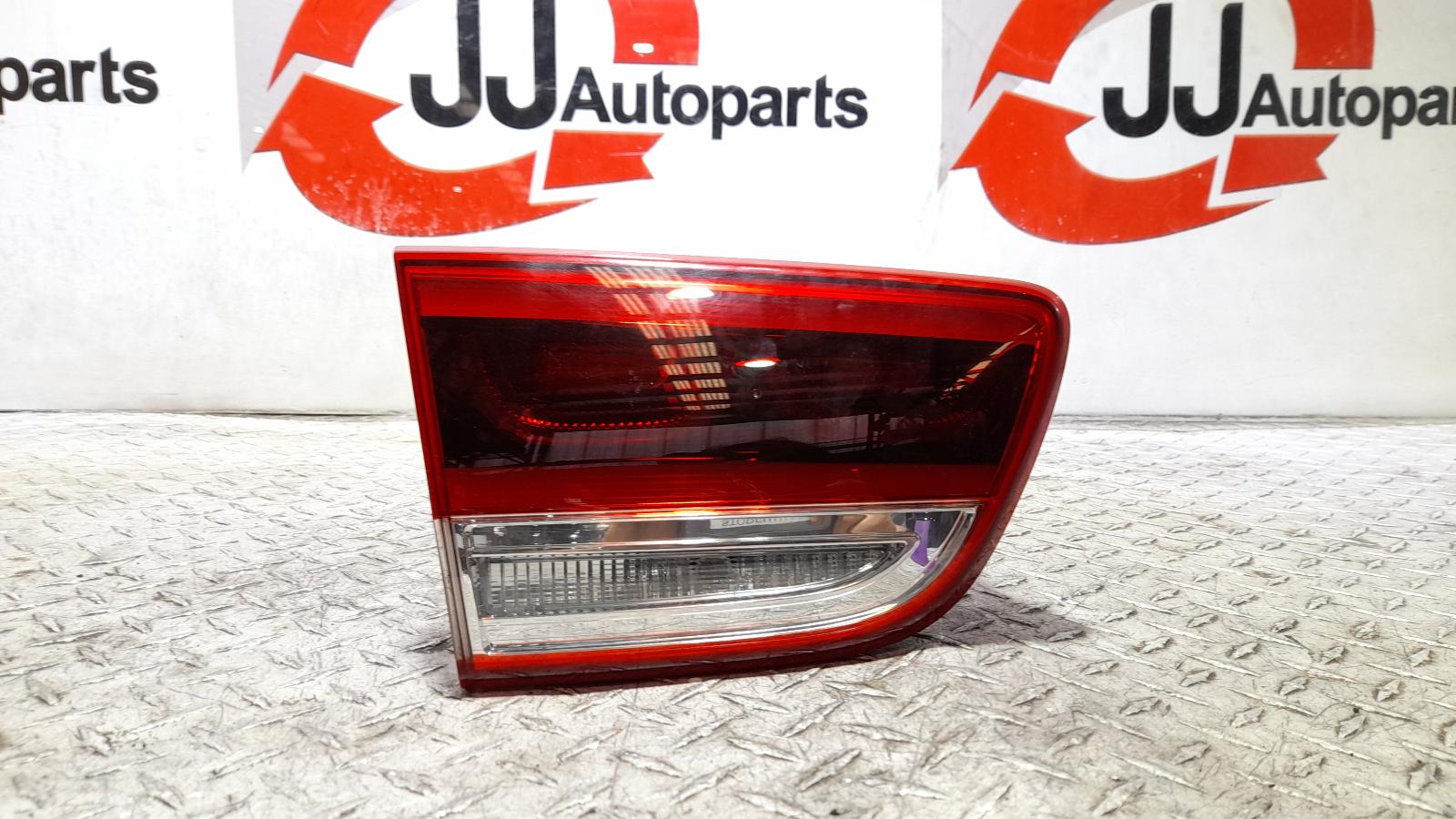 View Auto part Rear Garnish Kia Sorento 2016