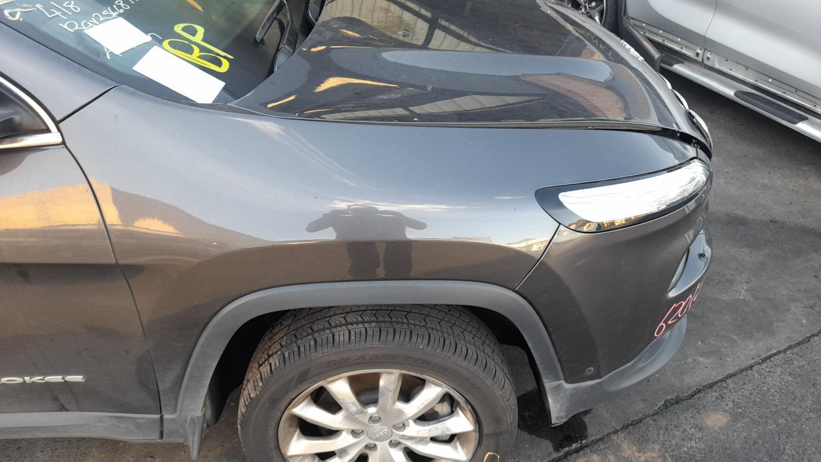 View Auto part Right Guard Jeep Cherokee 2014