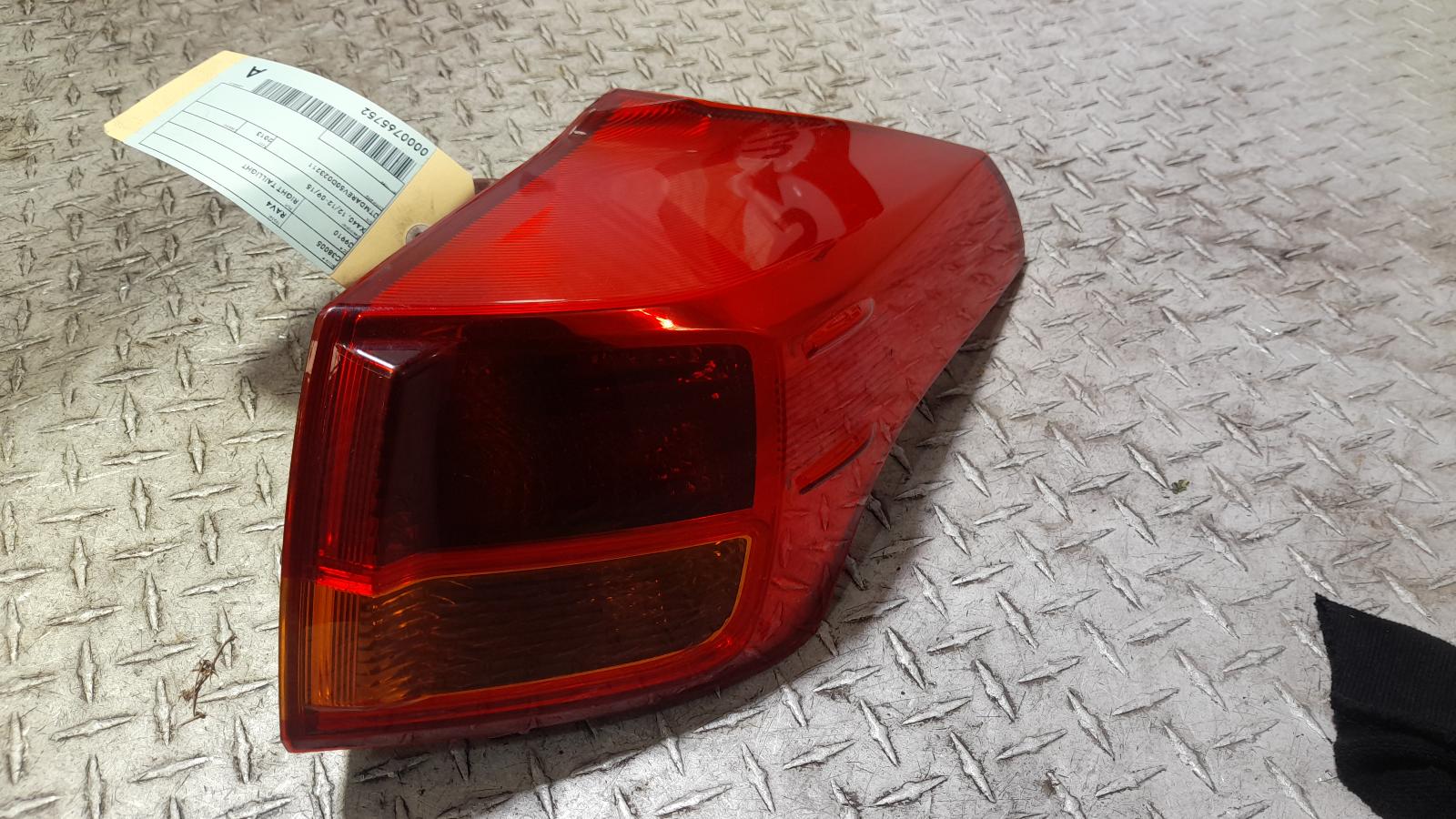 View Auto part Right Taillight Toyota Rav4 2013