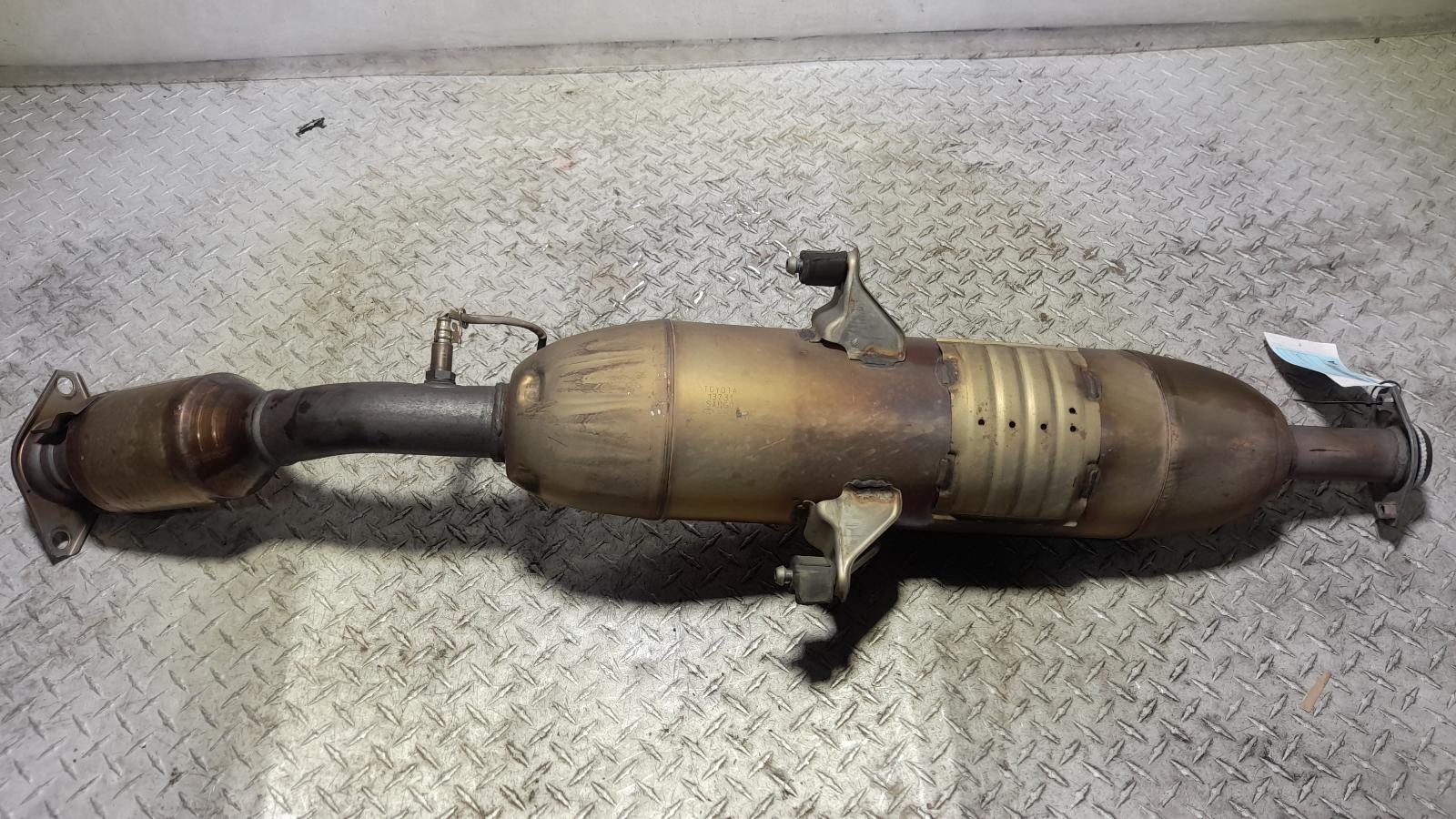 View Auto part Catalytic Converter Toyota Corolla 2017