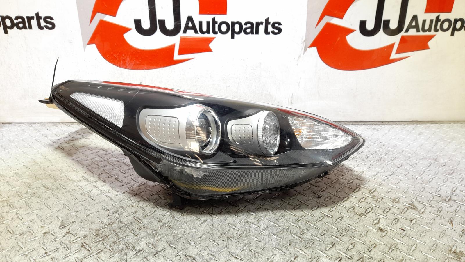 View Auto part Right Headlamp Kia Sportage 2017