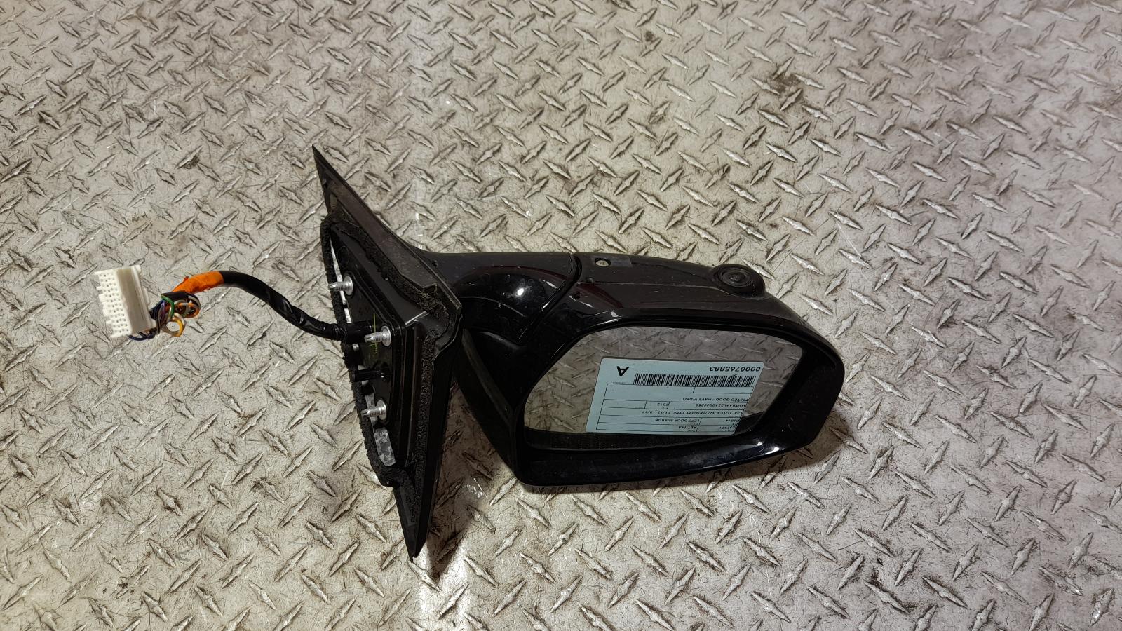 View Auto part Left Door Mirror Nissan Altima 2013