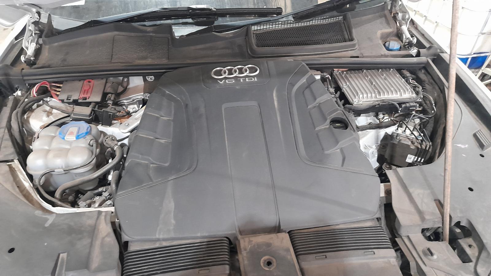 View Auto part Engine Audi Q7 2015