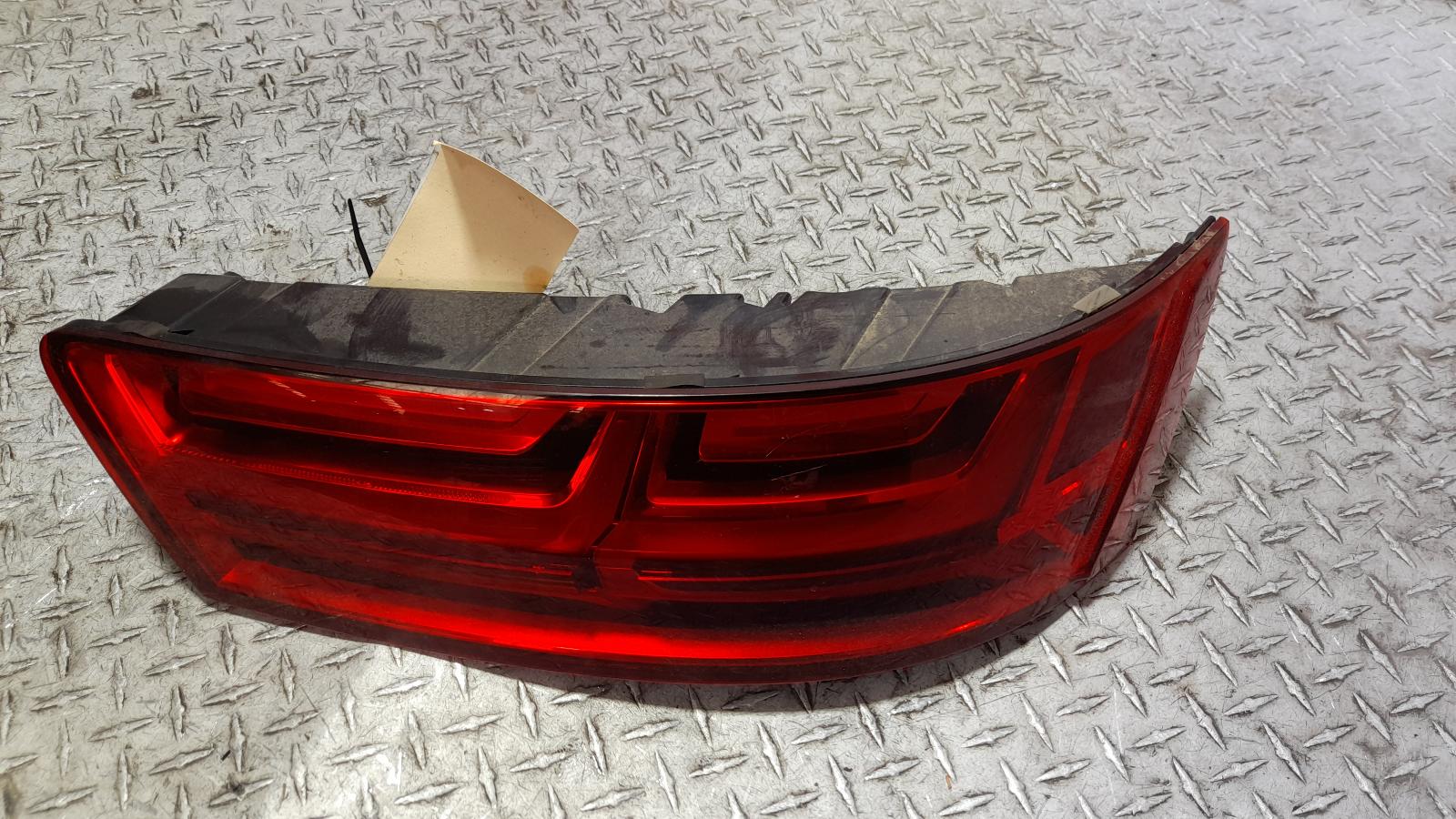 View Auto part Right Taillight Audi Q7 2015