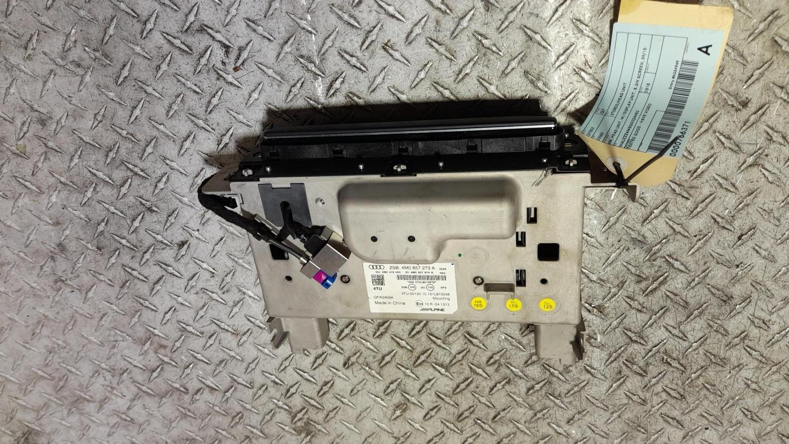 View Auto part Radio/Cd/Dvd/Sat/Tv Audi Q7 2015