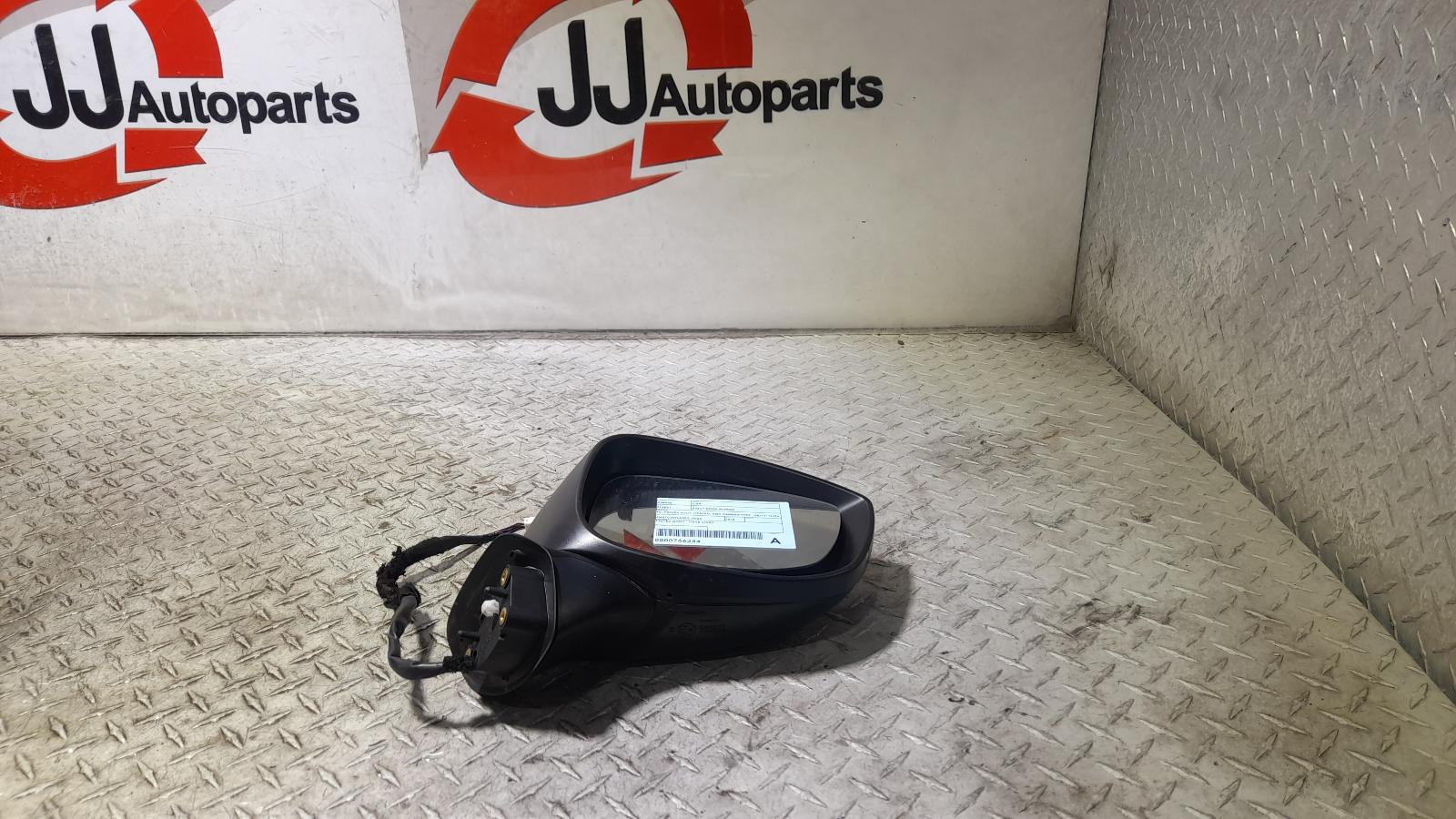 View Auto part Right Door Mirror Mazda Cx9 2018