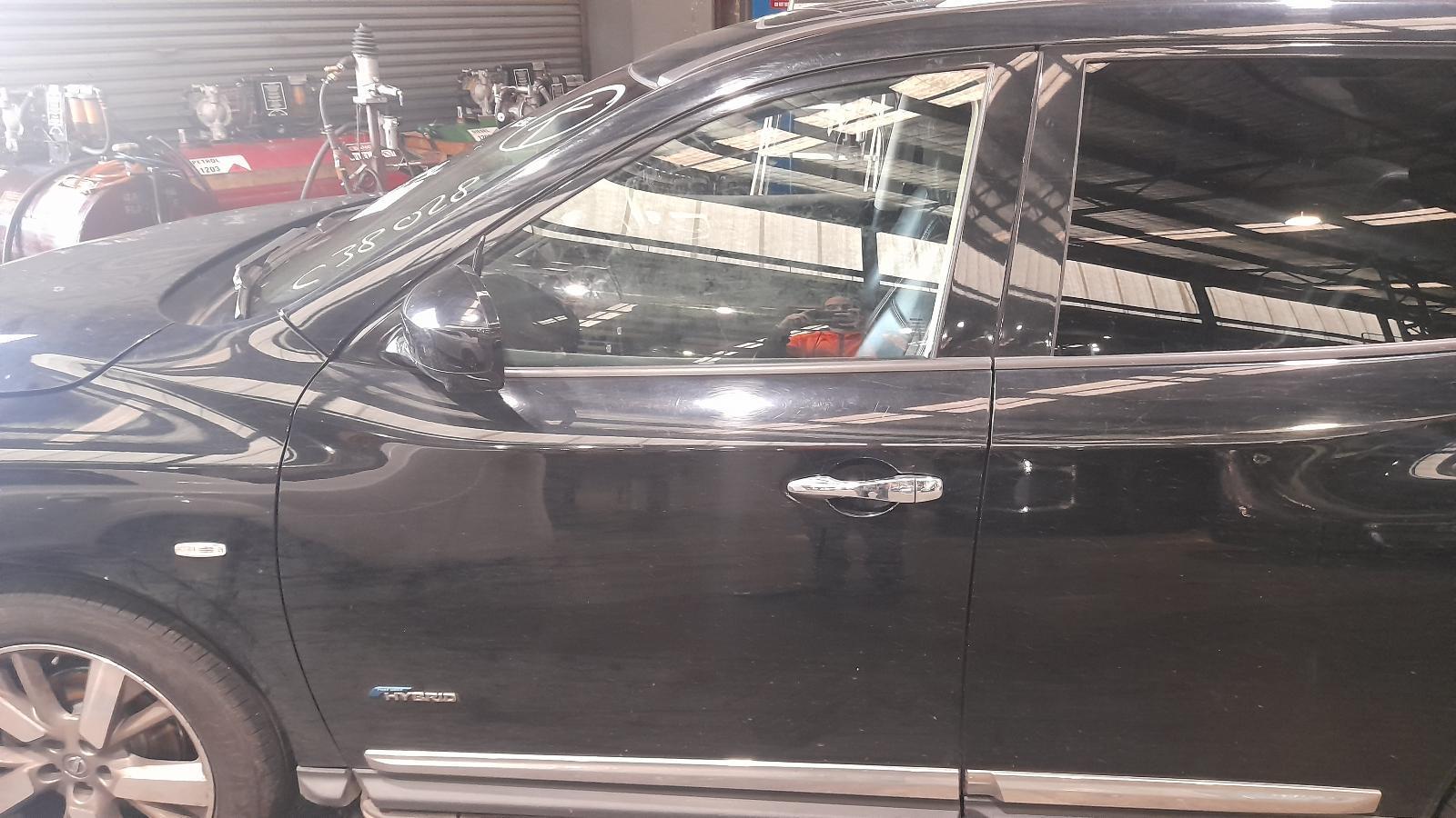 View Auto part Left Front Door Nissan Pathfinder 2014