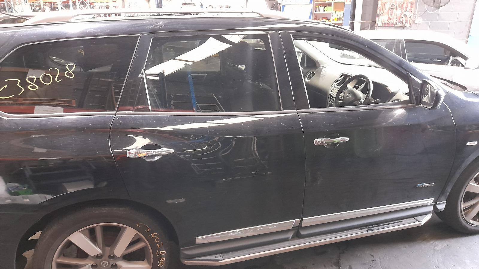 View Auto part Right Rear Door Sliding Nissan Pathfinder 2014