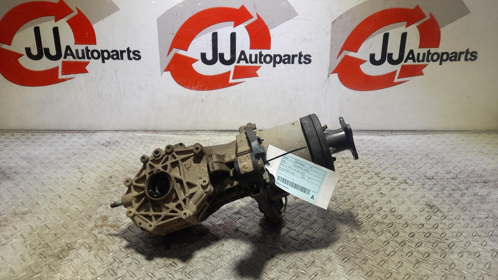 View Auto part Differential Centre Nissan Pathfinder 2014